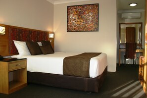 Minibar, desk, laptop workspace, blackout curtains