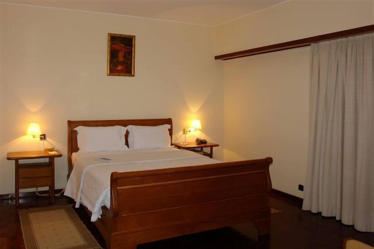 minibar, desk, free cots/infant beds, rollaway beds