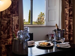 Lunch and dinner served  - Pousada Castelo de Alvito - Historic Hotel (Alvito)