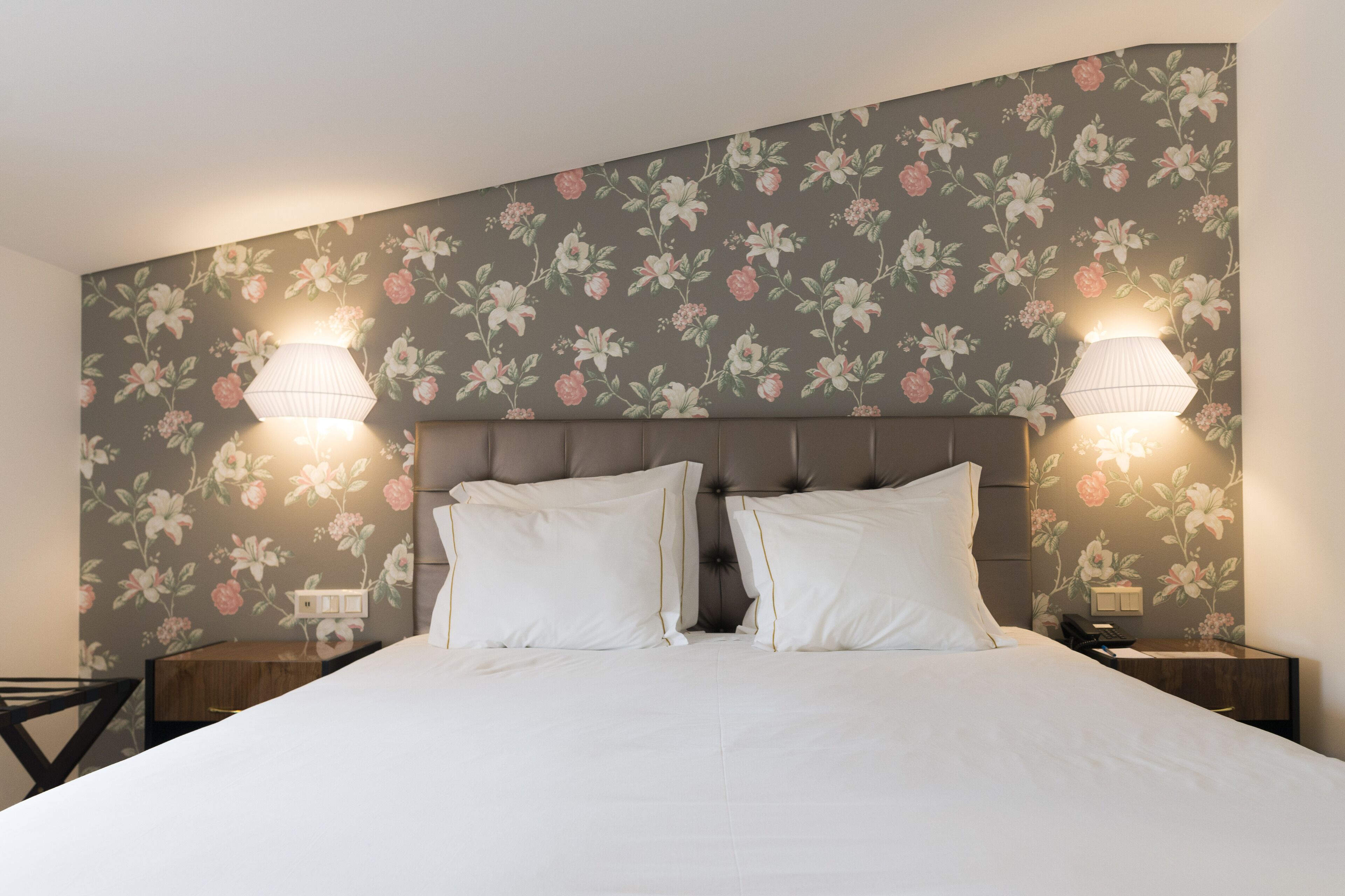 double room (mansard, monastery view) | 1 bedroom, minibar, in-room safe, desk