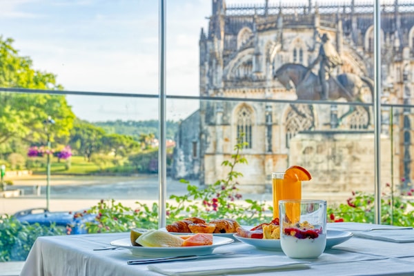 Sudah termasuk sarapan lengkap setiap hari