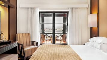 Superior Room (Family) | Minibar, in-room safe, desk, blackout curtains