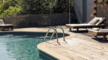 Utomhuspool