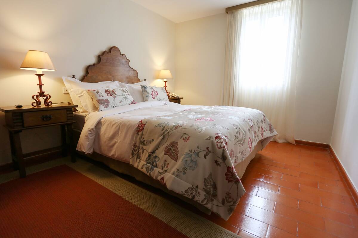 standard double or twin room | free minibar items, in-room safe, blackout curtains