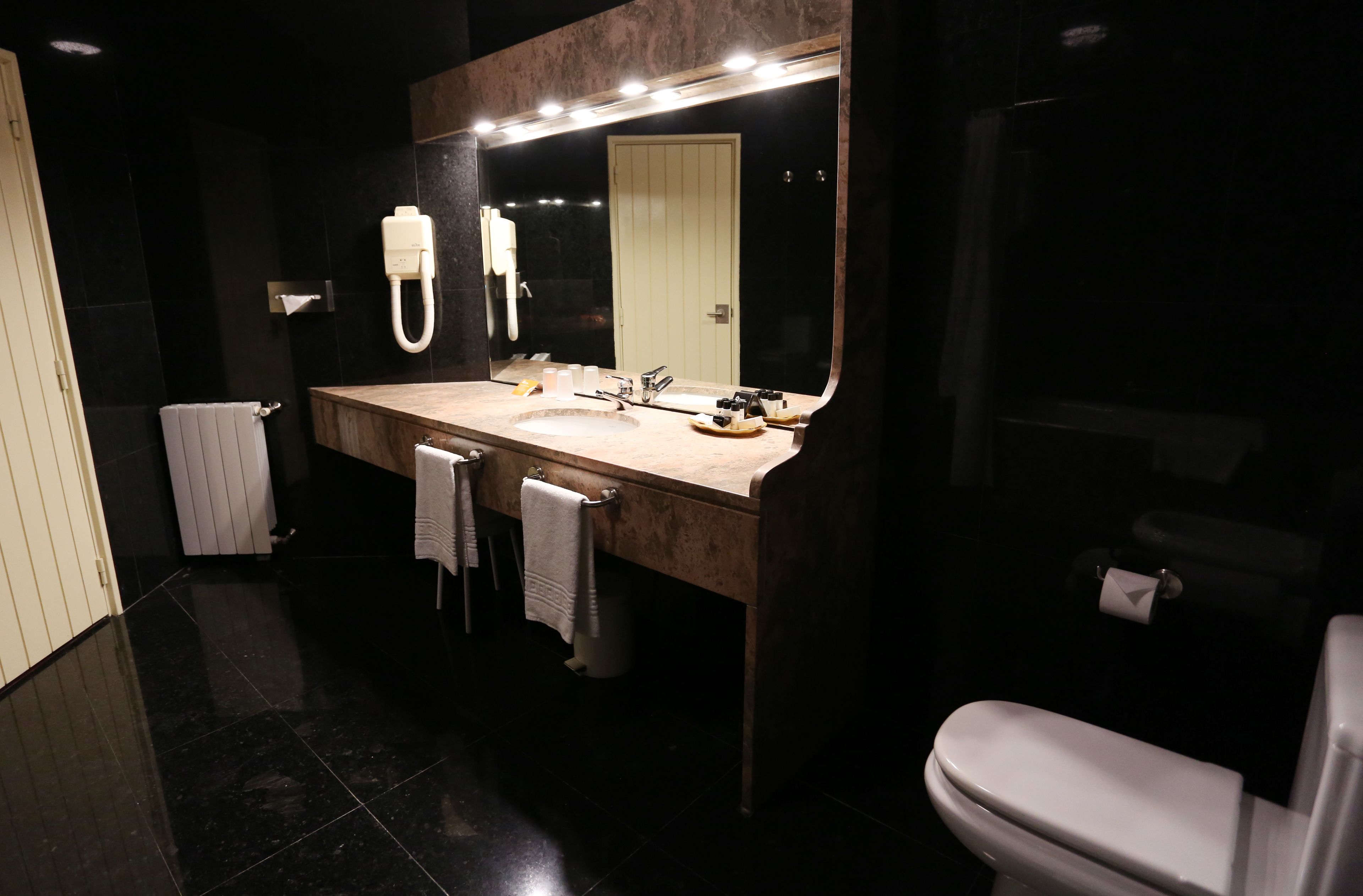 superior double or twin room, balcony | bathroom | bathtub, hair dryer, bidet