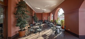 4 restaurants, breakfast, lunch, dinner served; international cuisine - The Norm Oriental Kemer (Kemer)