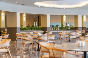 4 restaurants, breakfast, lunch, dinner served; international cuisine