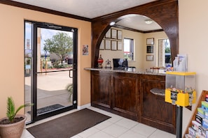 Reception - Americas Best Value Inn & Suites Waller Prairie View (Waller)