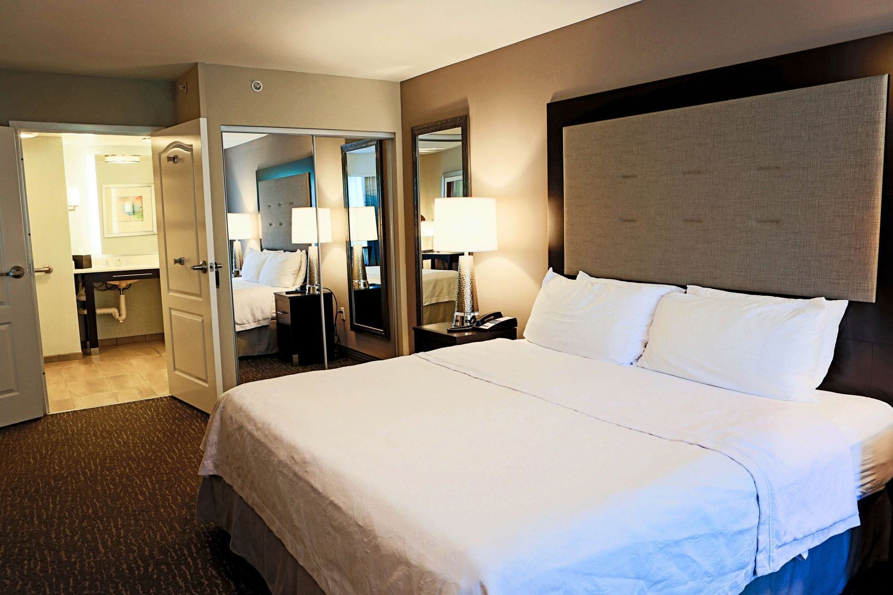 Premium bedding, down duvets, desk, blackout curtains