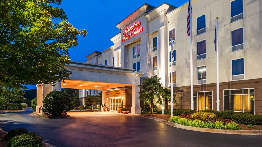 Hampton Inn & Suites Clinton - I-26