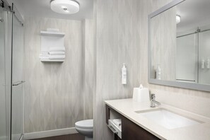 Room, 1 King Bed, Non Smoking | Bathroom shower