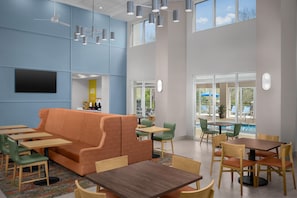 Breakfast area - Hampton Inn & Suites Clinton - I-26 (Clinton)