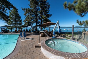 Bañera de hidromasaje exterior