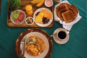 Free daily self-serve breakfast