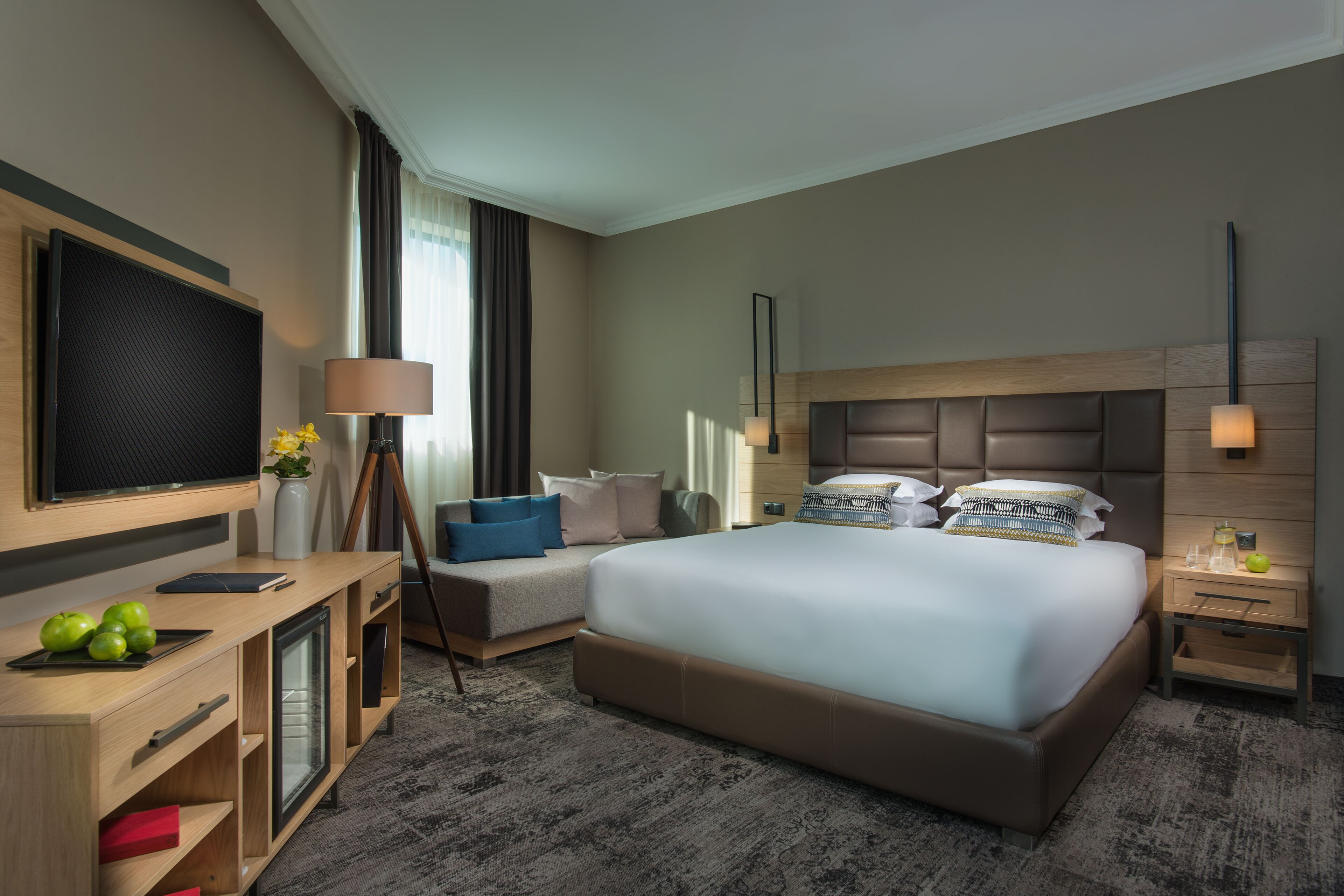 executive room | 1 bedroom, premium bedding, memory-foam beds, minibar