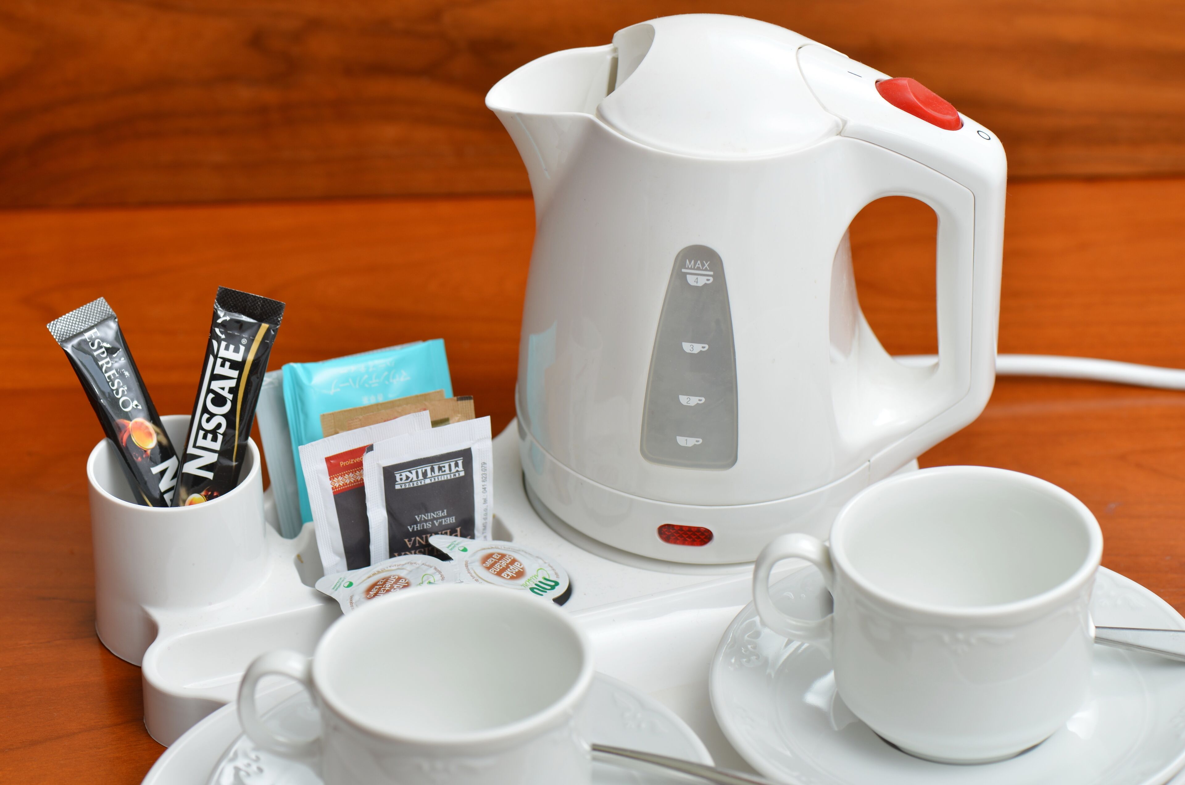 2 bedrooms, hypo-allergenic bedding, minibar, in-room safe