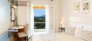 In-room safe, individually decorated, individually furnished, desk - Nefeli Hotel (Corfu)