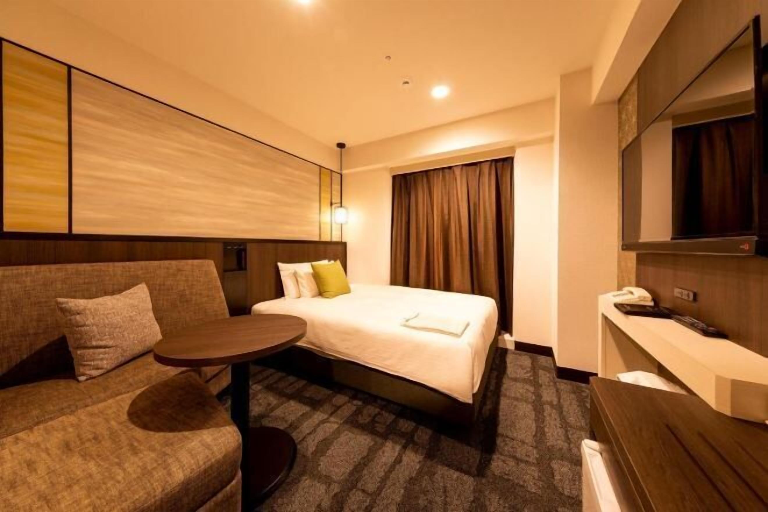 Bureau, Wi-Fi gratuit, draps fournis