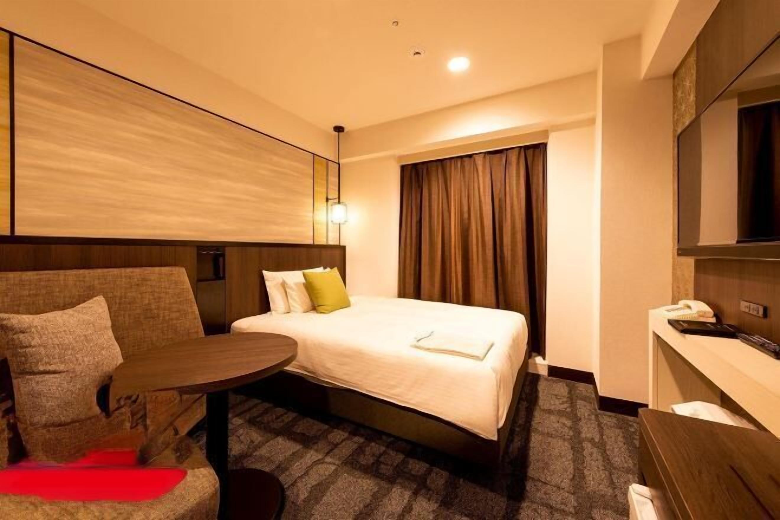 Bureau, Wi-Fi gratuit, draps fournis