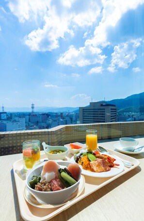 Daily buffet breakfast (JPY 2800 per person) - Hotel JAL City Nagano (Nagano)