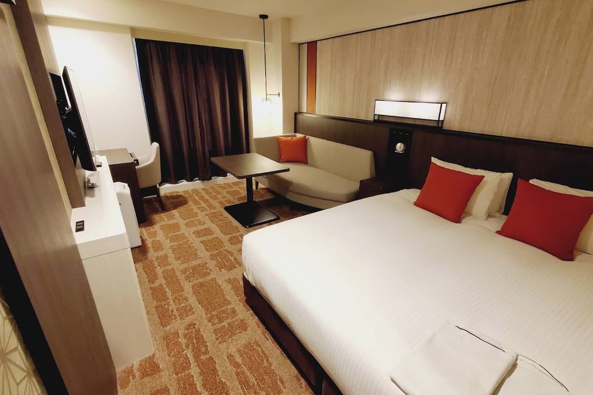 1 bedroom, desk, free WiFi, bed sheets