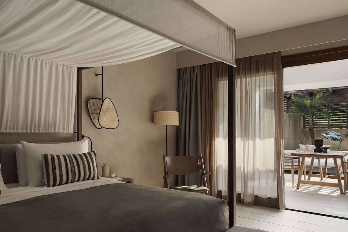 Ottoman One Bedroom Suite with Jetted Tub, King | Utsikt fra rommet