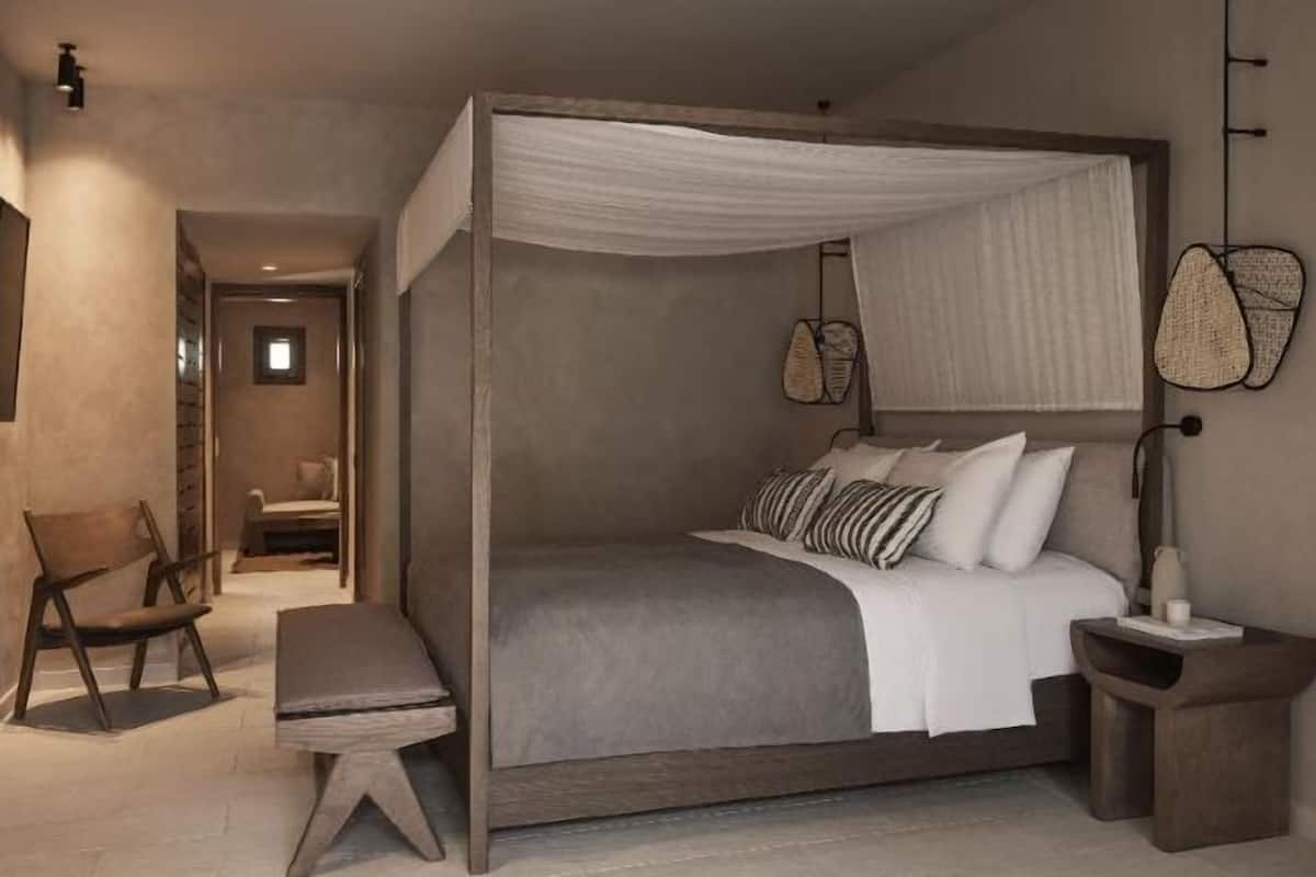 1 bedroom, premium bedding, down duvets, minibar
