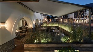 2 restaurants, lunch, dinner served; German cuisine - Hotel Schwarzer Adler Kitzbühel - Adults only (Kitzbuhel)