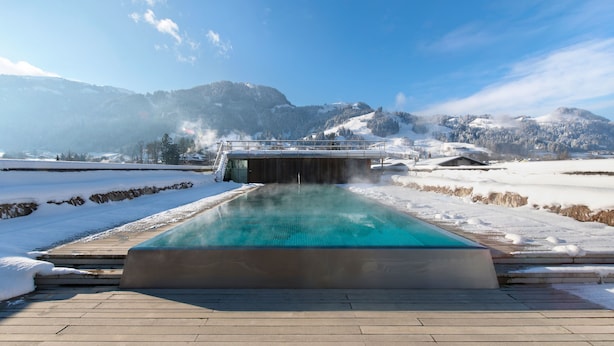 Rooftop pool - Hotel Schwarzer Adler Kitzbühel - Adults only (Kitzbuhel)