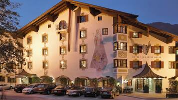 Front of property – evening/night