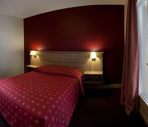 Soundproofing, free cots/infant beds, WiFi, bed sheets