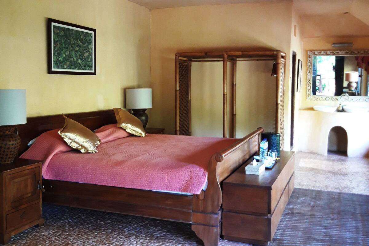 Deluxe Room, 1 Bedroom, Terrace, Garden View | Minibar, in-room safe, desk, iron/ironing board