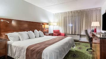 Standard Room, 1 King Bed, Non Smoking | Desk, laptop workspace, blackout drapes, iron/ironing board