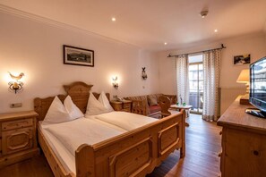 Allergiatestatut vuodevaatteet, tallelokero huoneessa