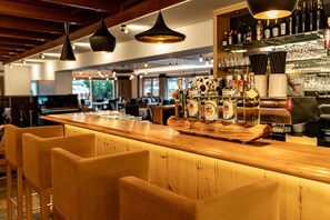 Bar (on property) - Hotel Hochfilzer (Ellmau)