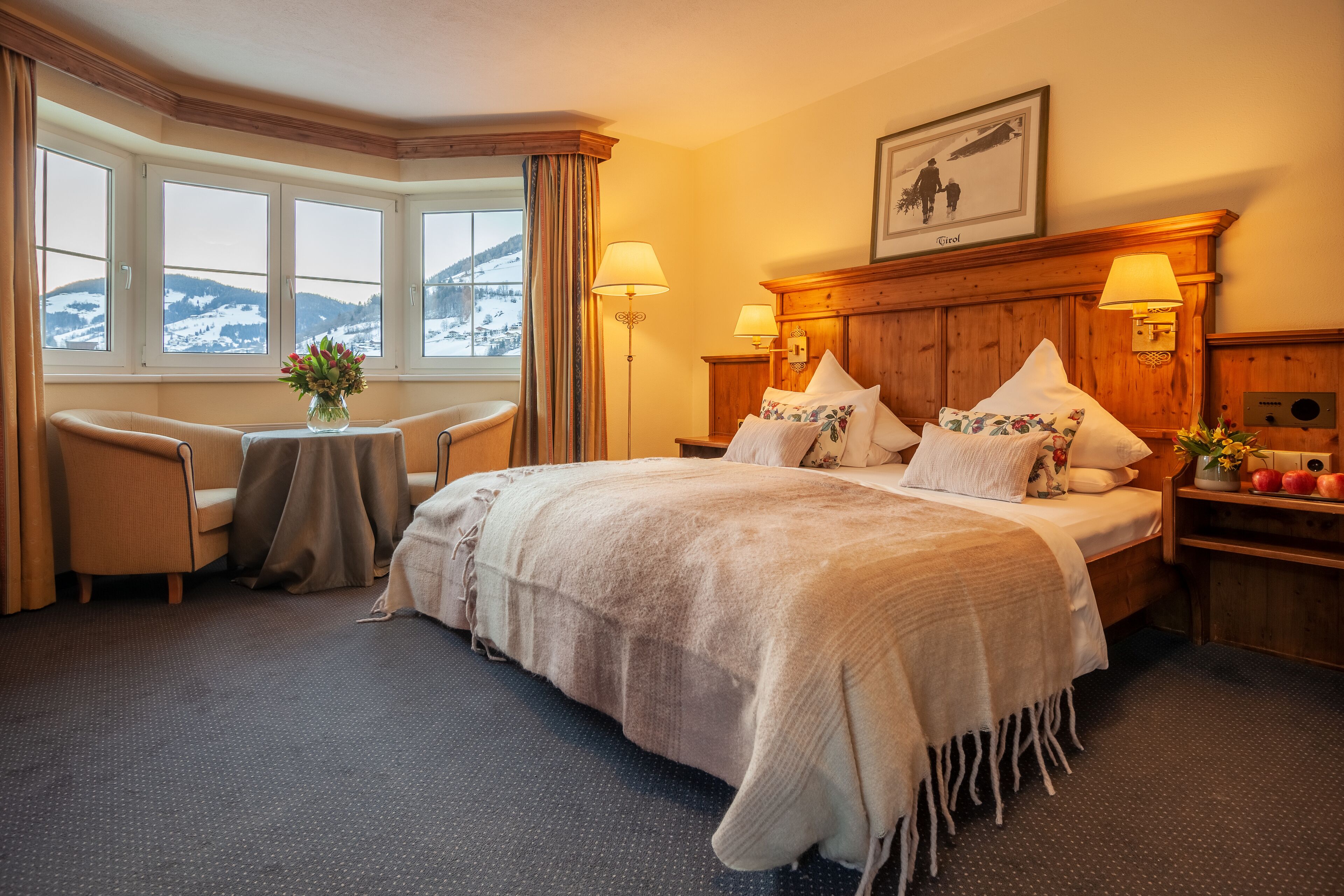 雙人房, 陽台, 山景 | 低過敏寢具、客房內保險箱、書桌、筆電工作空間