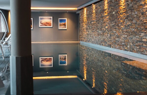 Indoor pool - Le Val Thorens, a Beaumier Hotel (Les Belleville)