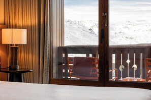 Chambre Privilège, vue pistes | Coffres-forts dans les chambres, chambres insonorisées, Wi-Fi gratuit