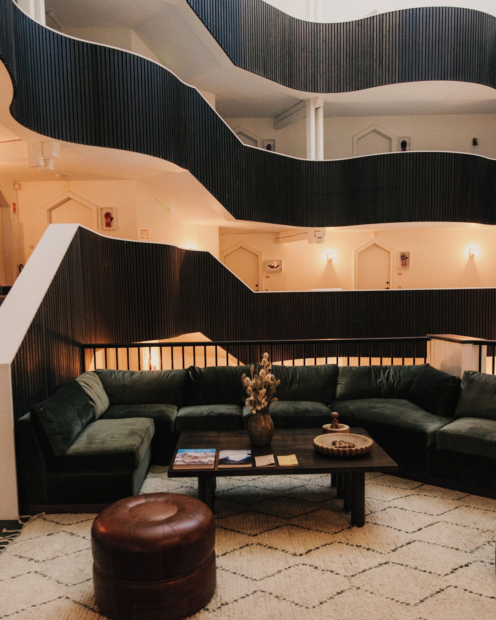 Lobby lounge