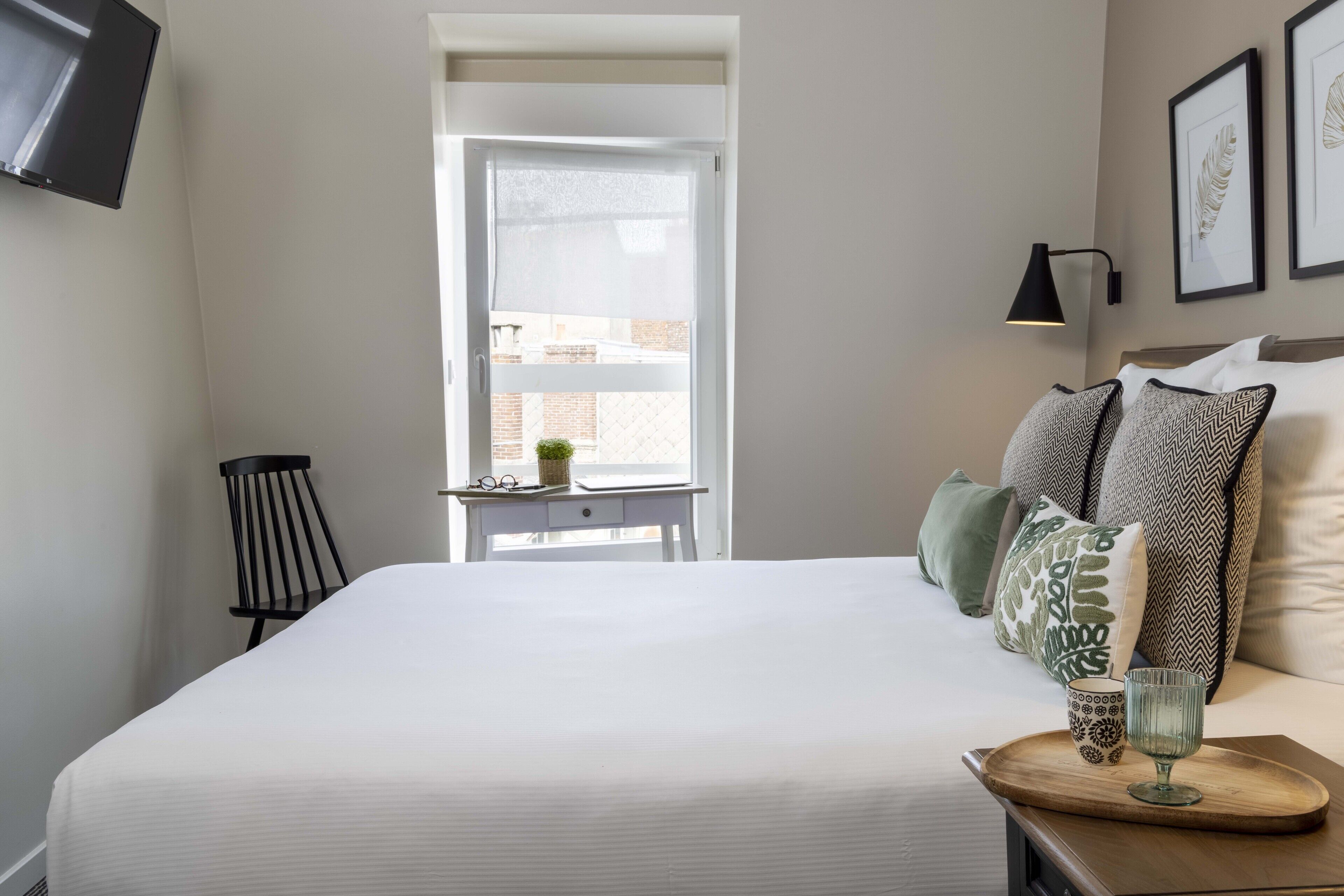 comfort double room - small house - no lift | free wifi, bed sheets