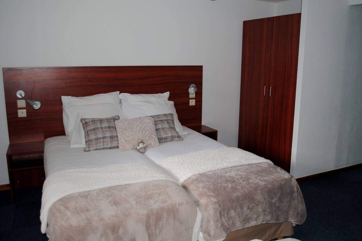 Quarto casal, ao lado da pista de esqui (NEW HOTEL)