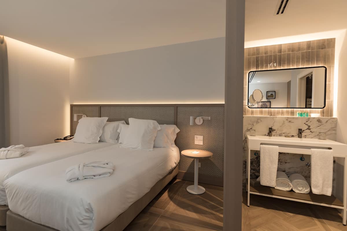 1 bedroom, minibar, in-room safe, desk