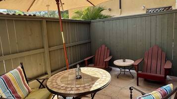 Deluxe King Suite | Terraza o patio