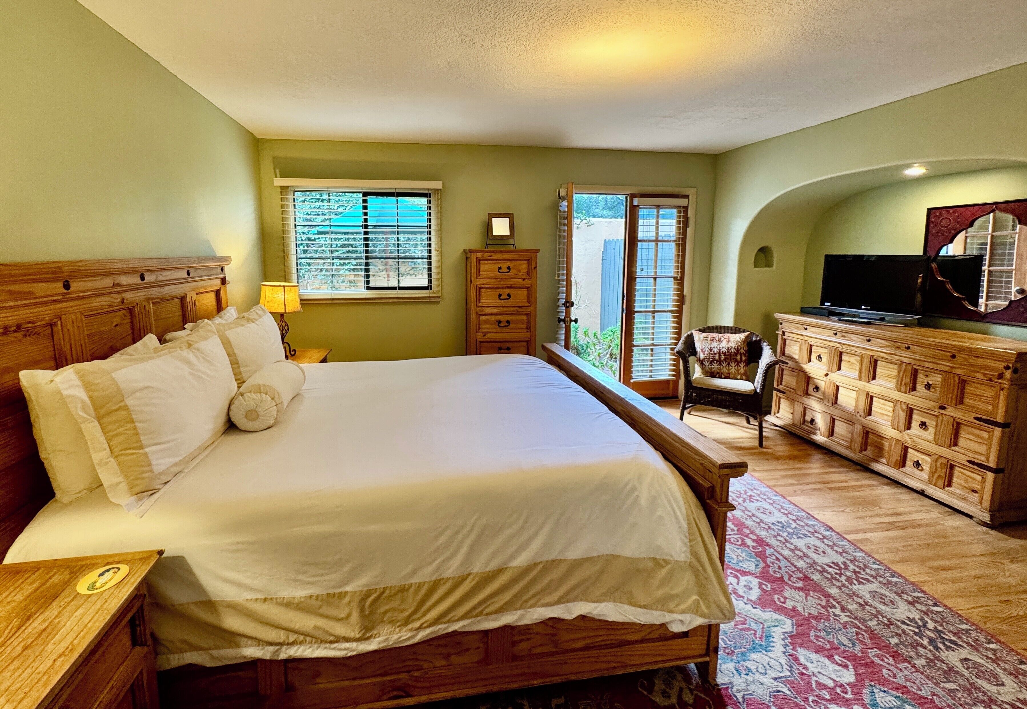 1 bedroom, premium bedding, minibar, individually decorated