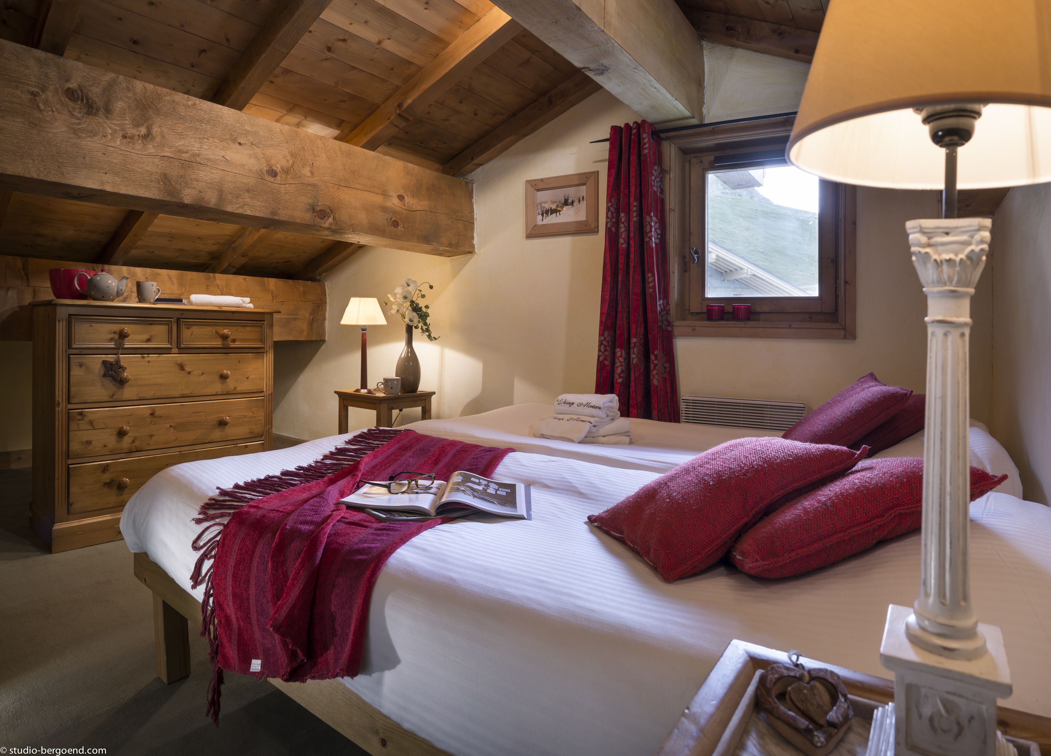 高級寢具、客房內保險箱、免費無線上網