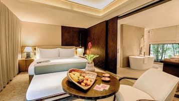 Forest Suite | Minibar, caja fuerte, escritorio y espacio para trabajar con un portátil