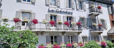 Fachada de la propiedad