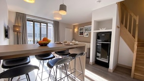 Familien-Maisonette, 2 Schlafzimmer, Stadtblick | Eigene Küche