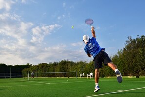 Tennis court
