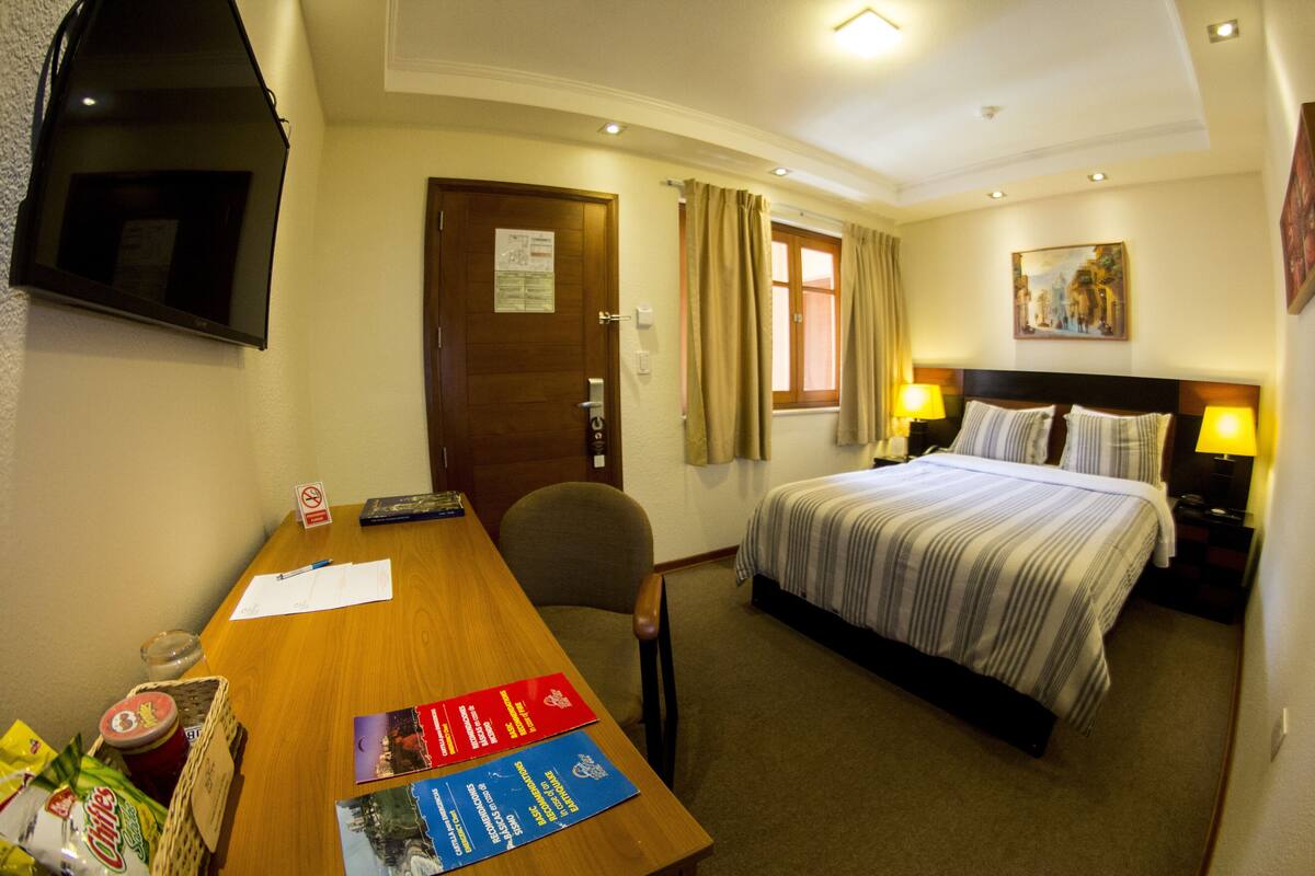 In-room safe, desk, iron/ironing board (on request), WiFi (free)